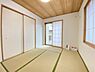 和室：＜和室／Japanese room＞6帖の和室、リビングと繋げて使用できます