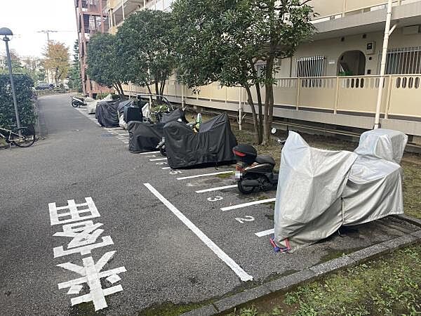 バイク置き場