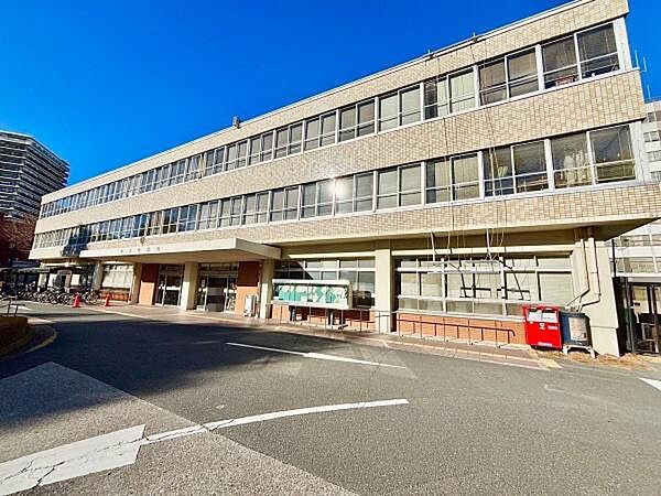 松戸市役所まで560m