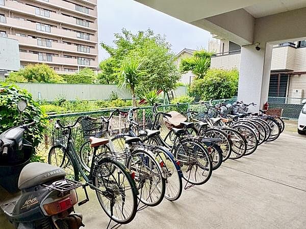 駐輪場