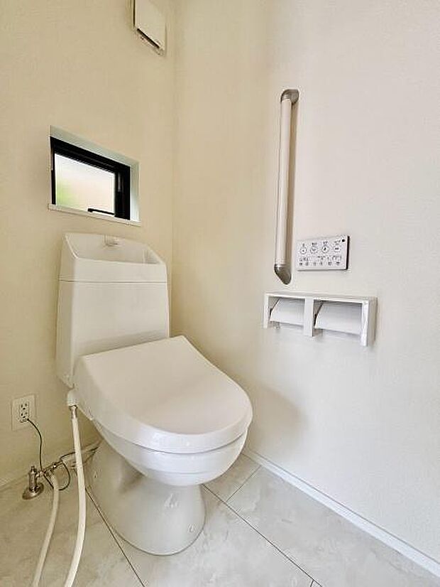 <トイレ/Toilet>安心手摺り付き