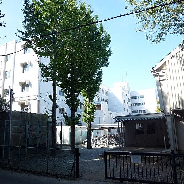 鎌ケ谷市立第三中学校まで2800m、鎌ケ谷市立第三中学校