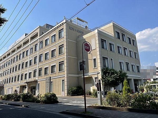 医療法人社団聖秀会聖光ヶ丘病院まで884m