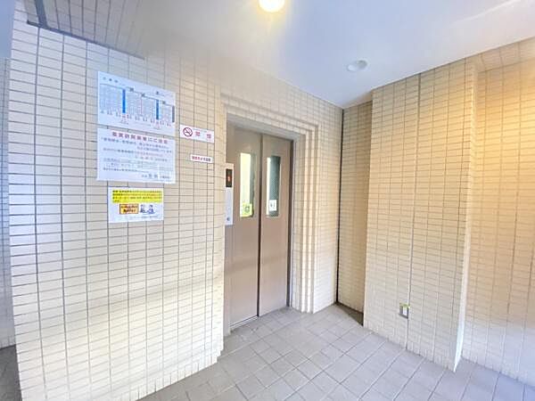 エレベータ―