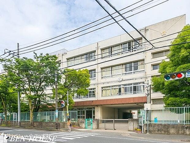 川崎市立野川小学校　距離1100m