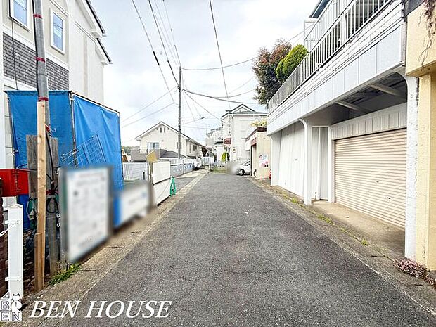 前面道路含む外観・周辺環境も気になるポイント。落ち着いた住環境でのびのびと過ごせます！