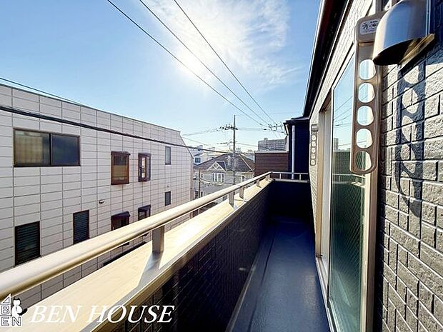 眺望・開放感のある景色を味わえるお住まいです。ぜひ現地でもご覧ください!