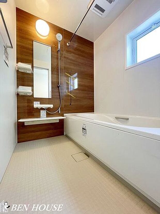 浴室・雨の日のお洗濯や寒い日の入浴に便利な浴室換気乾燥暖房機つきのバスルーム。お湯張りや追い焚きもラクラクなオートバスです。