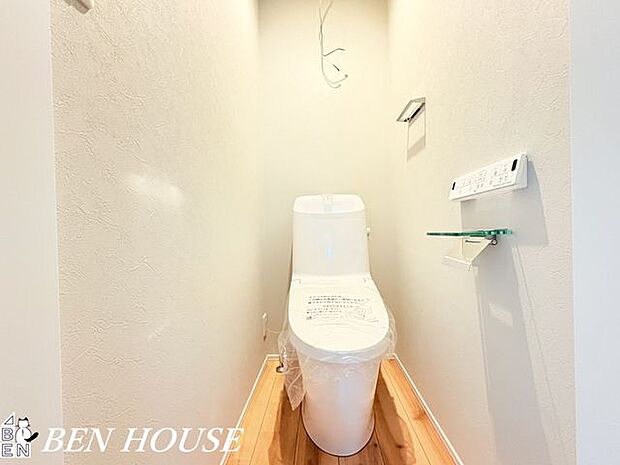 トイレ・いつまでも清潔な空間でいたいトイレは汚れを拭き取りすい空間になっています。洗浄便座でいつでも清潔に利用いただけます。