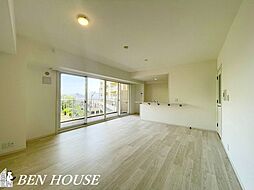 マークスプリングスメゾンＢ 3LDKのリビング/ダイニング