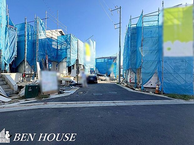 駐車場・お車ご利用の際に嬉しいカースペース付き。お掃除もしやすくいつでもキレイに利用できます！