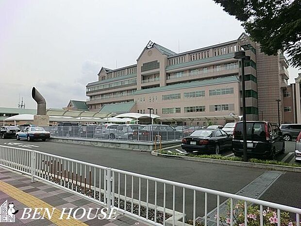 神奈川県立こども医療センター 徒歩14分。ご家族のもしもの時にもすぐに対応可能です。 1110m