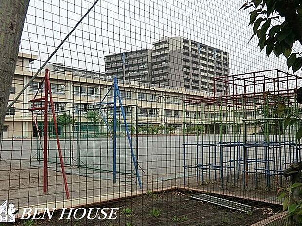 川崎市立東大島小学校 徒歩4分。教育施設が近くに整った、子育て世帯も安心の住環境です。 290m