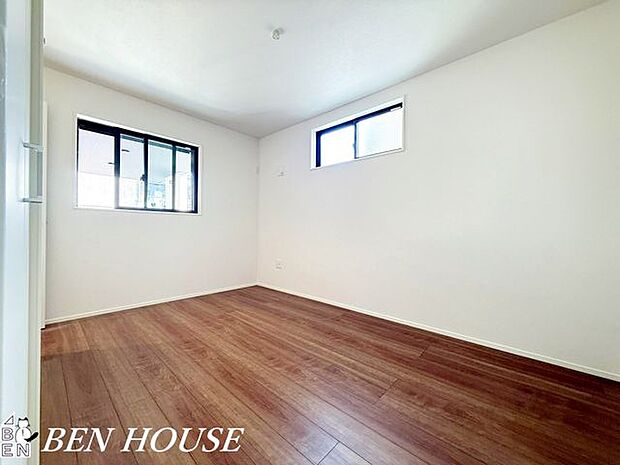 洋室・陽だまりを感じることのできる洋室は部屋を明るく感じ、インテリアのアイデアもどんどん出てきそうです!