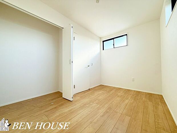 洋室・陽だまりを感じることのできる洋室は部屋を明るく感じ、インテリアのアイデアもどんどん出てきそうです！