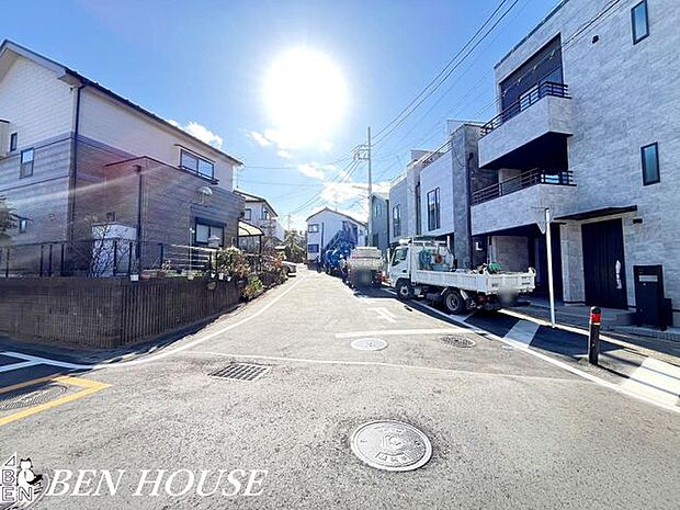 前面道路含む外観・周辺環境も気になるポイント。落ち着いた住環境でのびのびと過ごせます！