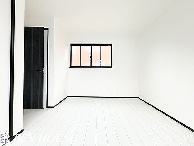 洋室・陽だまりを感じることのできる洋室は部屋を明るく感じ、インテリアのアイデアもどんどん出てきそうです!