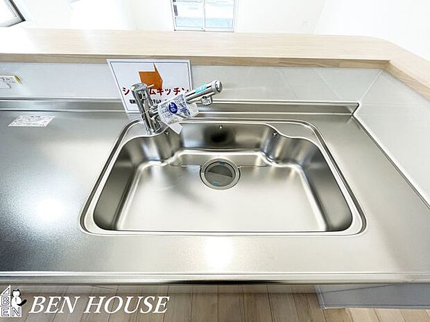 キッチン水栓・浄水器付の水栓は、家事やお料理に浄化されたお水を使用する事が出来ます。