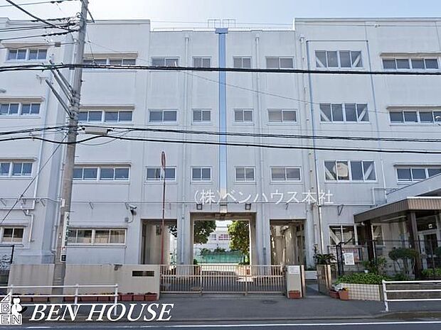 横浜市立境木中学校 徒歩8分。部活動帰りの帰宅も安心の距離です！ 620m