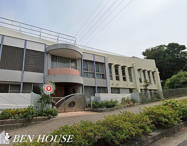 明神台保育園 徒歩4分。通勤後にもお迎えに行きやすい距離の保育園です。 280m