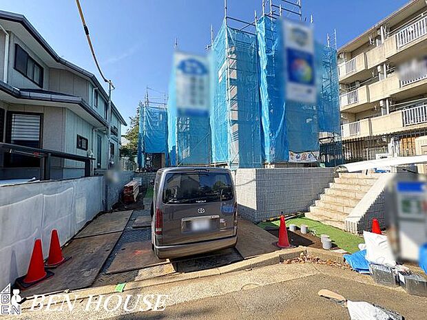 外観・明るさや風通しに配慮し、家族が快適に過ごせる居心地の良さと、訪れる人にも上質な印象を与える空間を演出します。