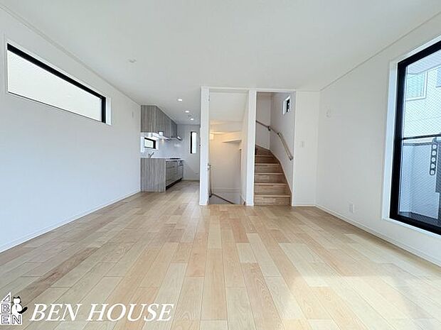 リビング・広々リビングなら家具や趣味スペースも自由に配置可能。家族みんなの生活がより豊かで快適になります！