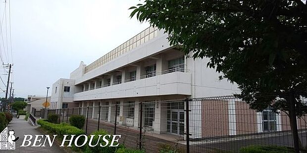 横浜市立岩井原中学校 徒歩19分。部活動帰りの帰宅も安心の距離です！ 1510m