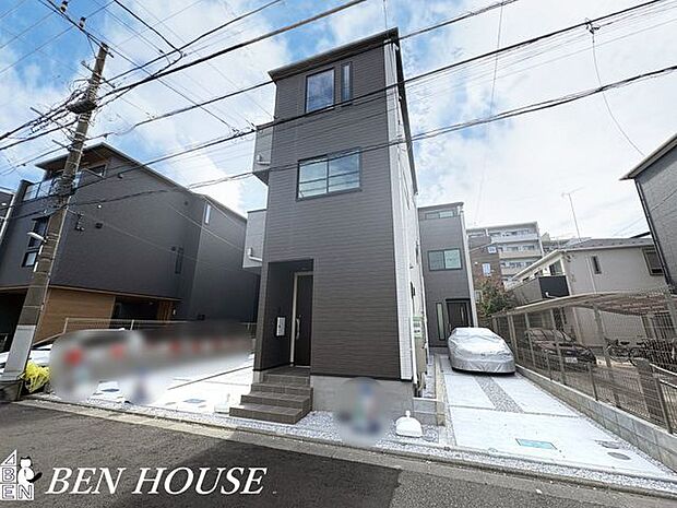 外観・洗練されたデザインと機能性を兼ね備えた戸建ての外観。日々の生活に安心感と上質な印象をプラスする住まいです。