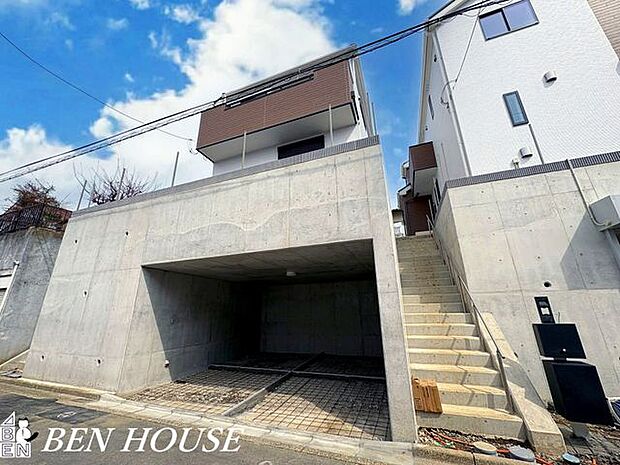 外観・閑静な住宅地で叶える穏やかな新生活!緑豊かで居心地の良い家族で過ごしやすい環境です。