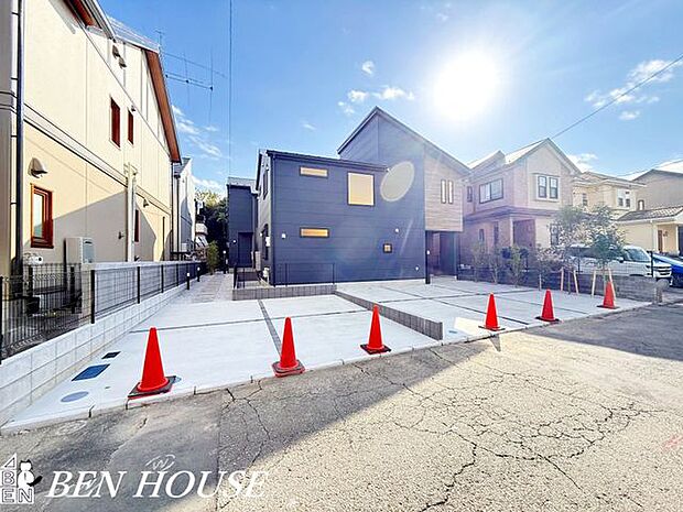 外観・3路線3駅利用可能の閑静な住宅地に佇む新築住宅。周辺には暮らしに便利な施設が充実しています。