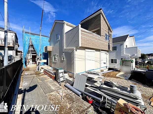 外観・洗練されたデザインと機能性を兼ね備えた戸建ての外観。日々の生活に安心感と上質な印象をプラスする住まいです。