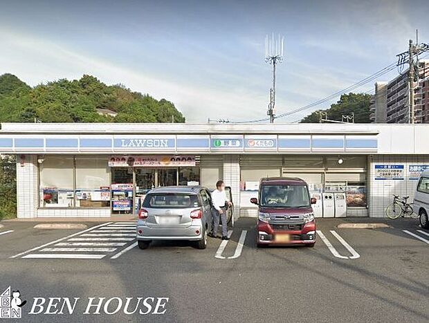 ローソン横浜上菅田町店 徒歩7分。時間がない時にさっと寄れて便利なコンビニ。 520m
