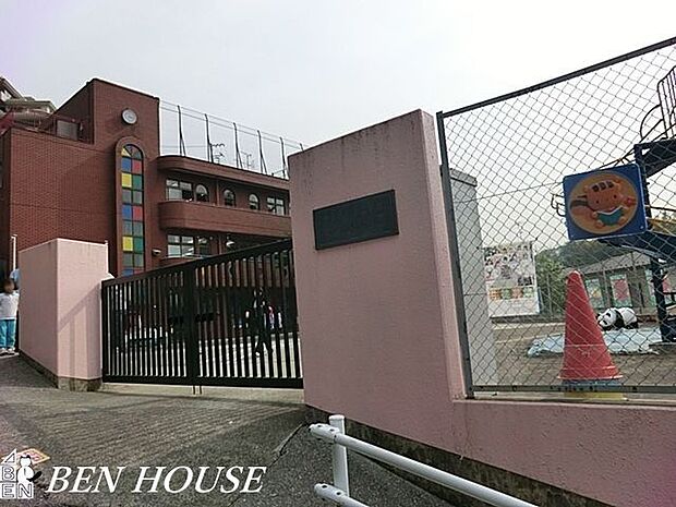 南聖心幼稚園 徒歩9分。教育面に力を入れている幼稚園です。就学前のお子様のコミュニティ作りにも◎ 700m