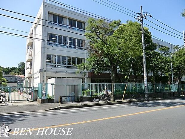 川崎市立野川小学校 徒歩18分。教育施設が近くに整った、子育て世帯も安心の住環境です。 1370m