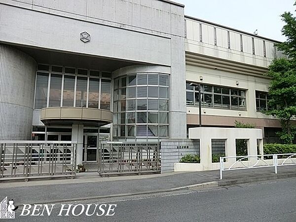 川崎市立宮崎中学校 徒歩14分。部活動が盛んで活気溢れた中学校です。 1050m