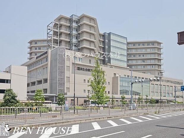 横浜市東部病院 徒歩13分。ご家族のもしもの時にもすぐに対応可能です。 980m