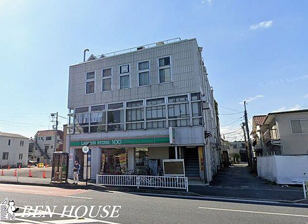 ローソンストア100鶴見下末吉一丁目店 徒歩3分。お出かけ前やお帰りの立ち寄りにも便利なコンビニ。 200m