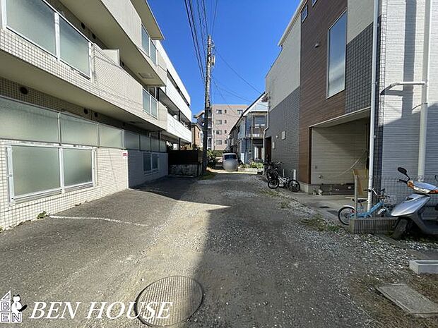 前面道路含む外観・周辺環境も気になるポイントです。落ち着いた住環境でのびのびと過ごせます！