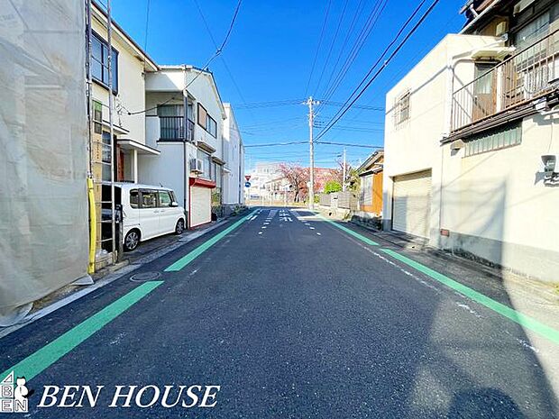 前面道路含む外観・周辺環境も気になるポイントです。落ち着いた住環境でのびのびと過ごせます!