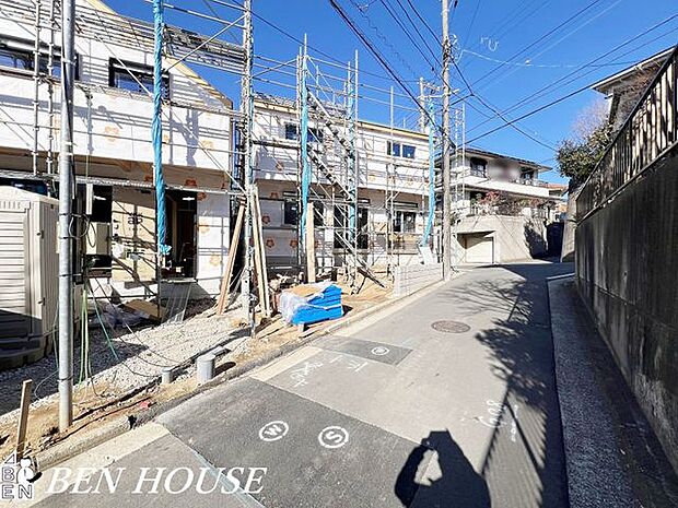 外観・毎日のお散歩も快適な緑に囲まれた住宅街。のびのびと過ごせる、通勤通学もしやすい環境です。