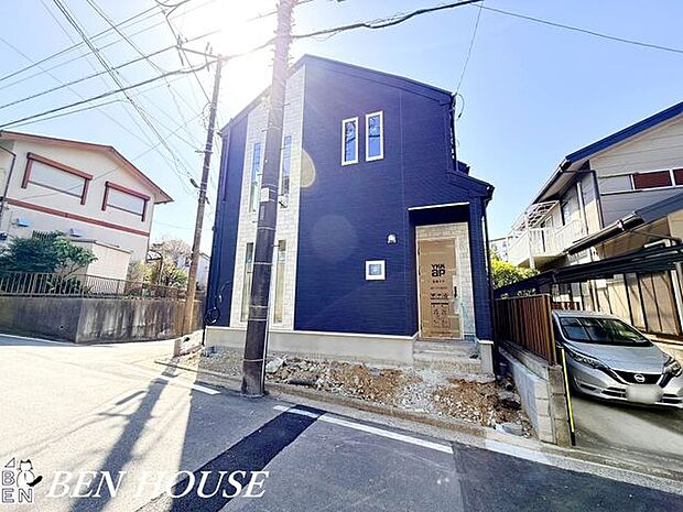 外観・毎日のお散歩も快適な緑に囲まれた住宅街。のびのびと過ごせる、通勤通学もしやすい環境です。