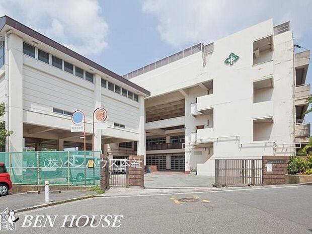 横浜市立森中学校 徒歩16分。部活動帰りの帰宅も安心の距離です！ 1230m