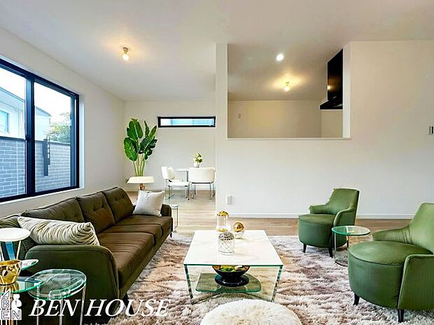 リビング・本画像はCGで作成しており、実際に現地に家具は置かれておりません。また、価格に家具は含まれておりません。