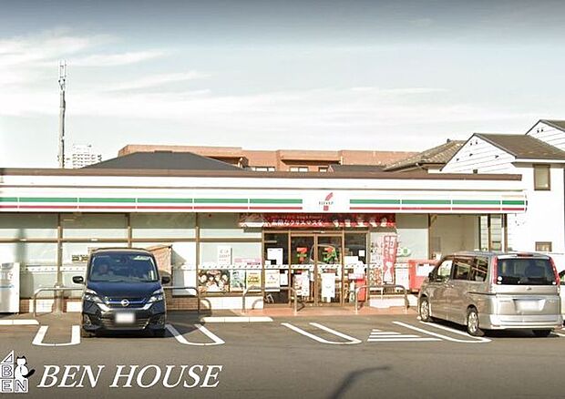 セブンイレブン横浜川島町西店 徒歩5分。時間がない時にさっと寄れて便利なコンビニ。 360m