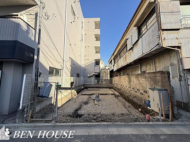 カースペース・敷地内に確保されたカースペースで、駐車のストレスを軽減。車を使う生活が快適になり、休日のお出かけも気軽に楽しめます。