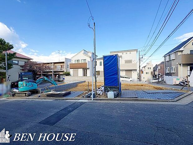 外観・見通しのよい道路が多く、歩きやすい街並みが魅力です。外観が周囲の整った景観の中で上質に映えます。