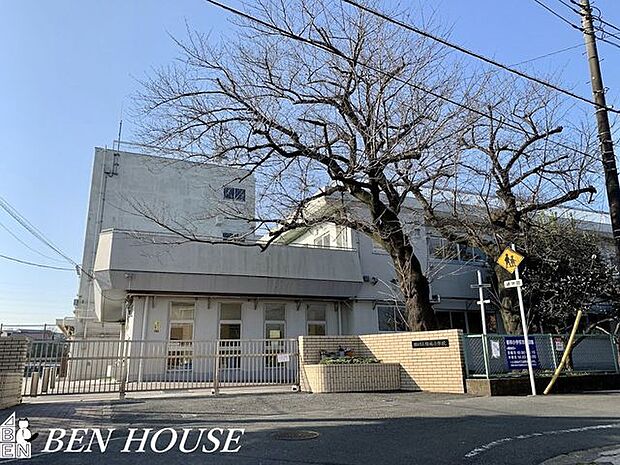横浜市立梅林小学校 徒歩7分。教育施設が近くに整った、子育て世帯も安心の住環境です。 540m