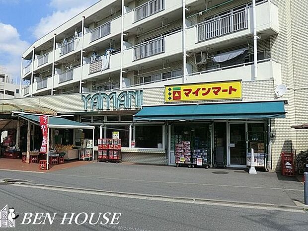 スーパーヤマニ 徒歩5分。家事の合間にお買い物もできる気軽な近さです。 390m
