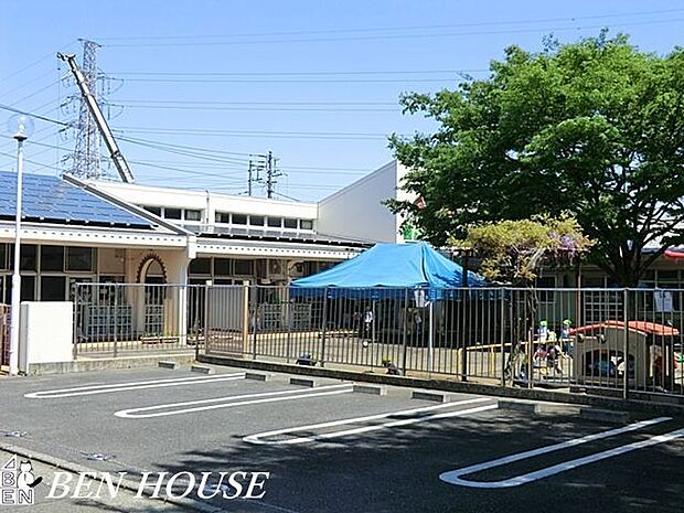 岸根保育園 徒歩8分。通勤後にもお迎えに行きやすい距離の保育園です。 580m