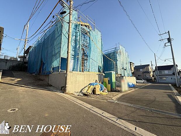 外観・徒歩圏に生活施設が揃う便利な環境ながら、街並みは穏やか。外観の上品な佇まいが暮らしに安心感を与えます。